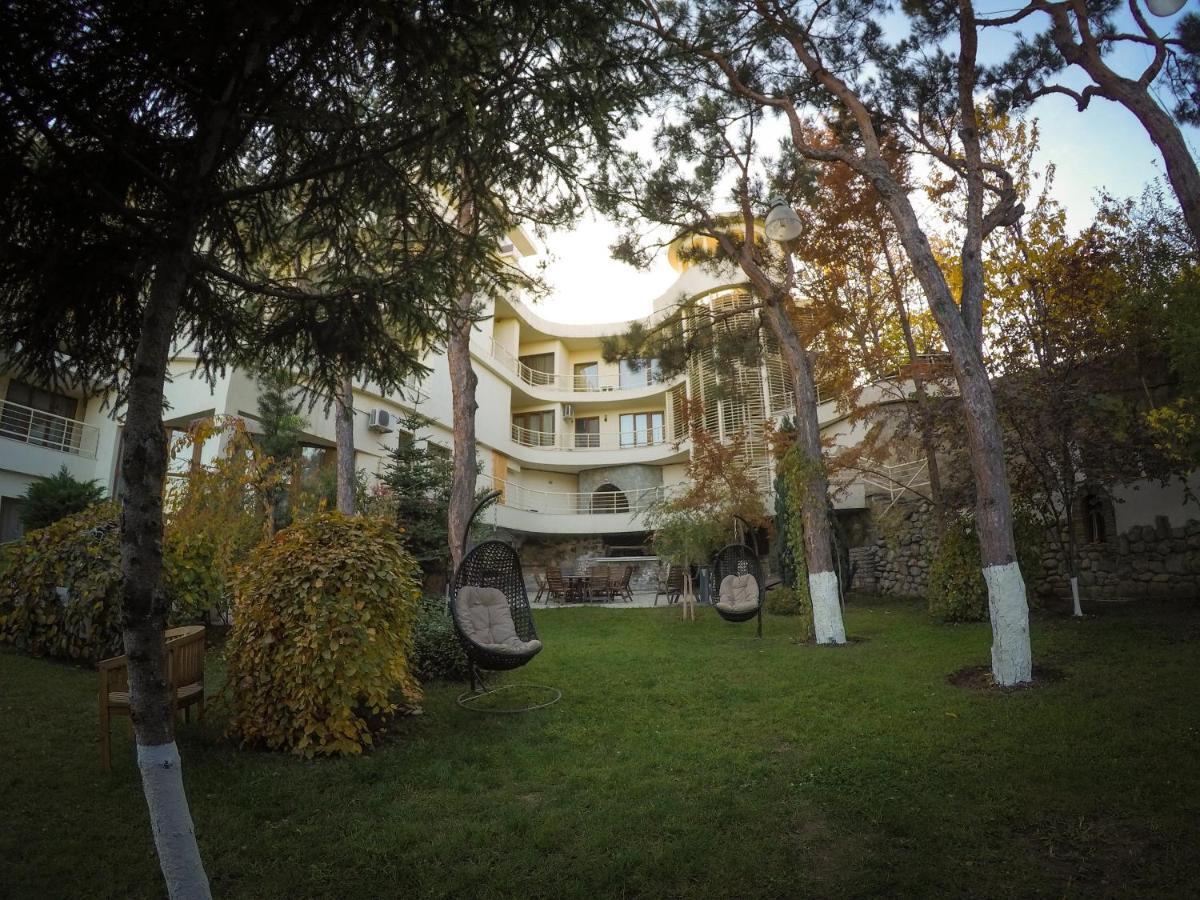 Beaumonde Garden Resort 4*